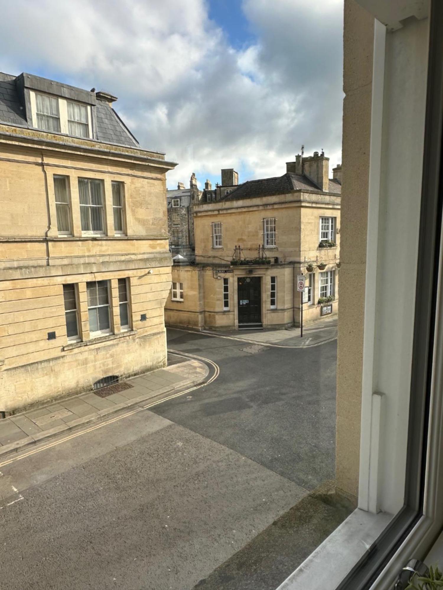 Contemporary Pied A Terre In The Heart Of Bath Apartment ภายนอก รูปภาพ