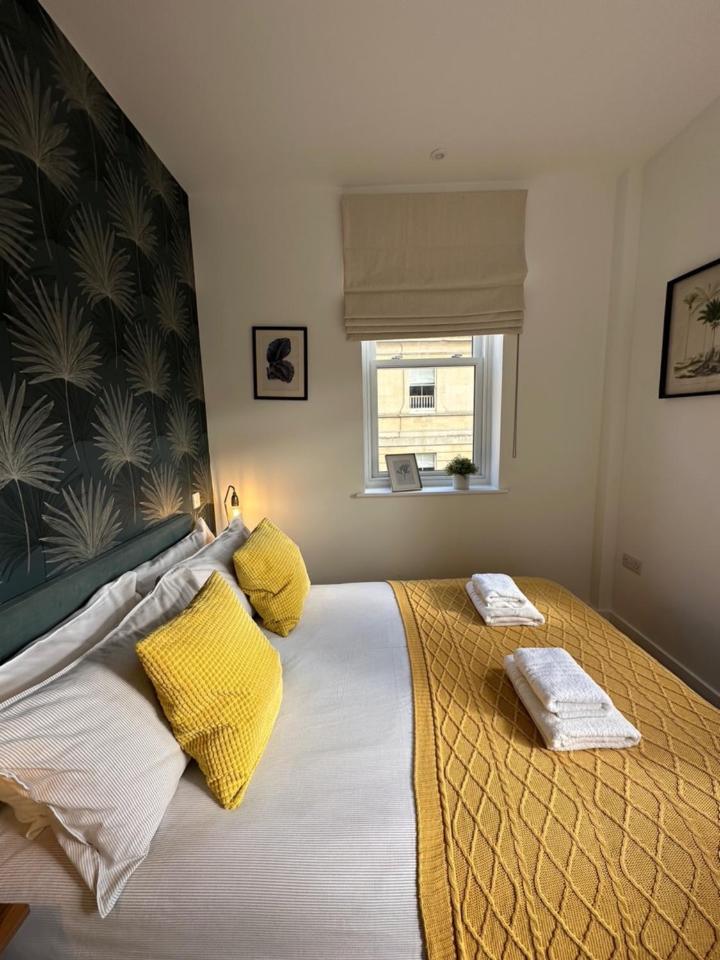 Contemporary Pied A Terre In The Heart Of Bath Apartment ภายนอก รูปภาพ